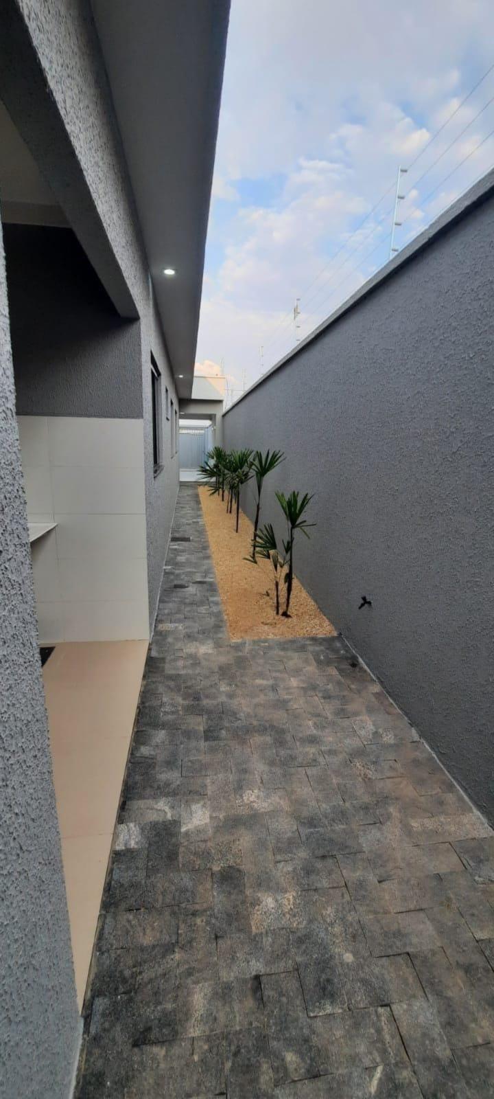 CASA 3 QUARTOS - SETOR CRISTINA II EXPANSÃO