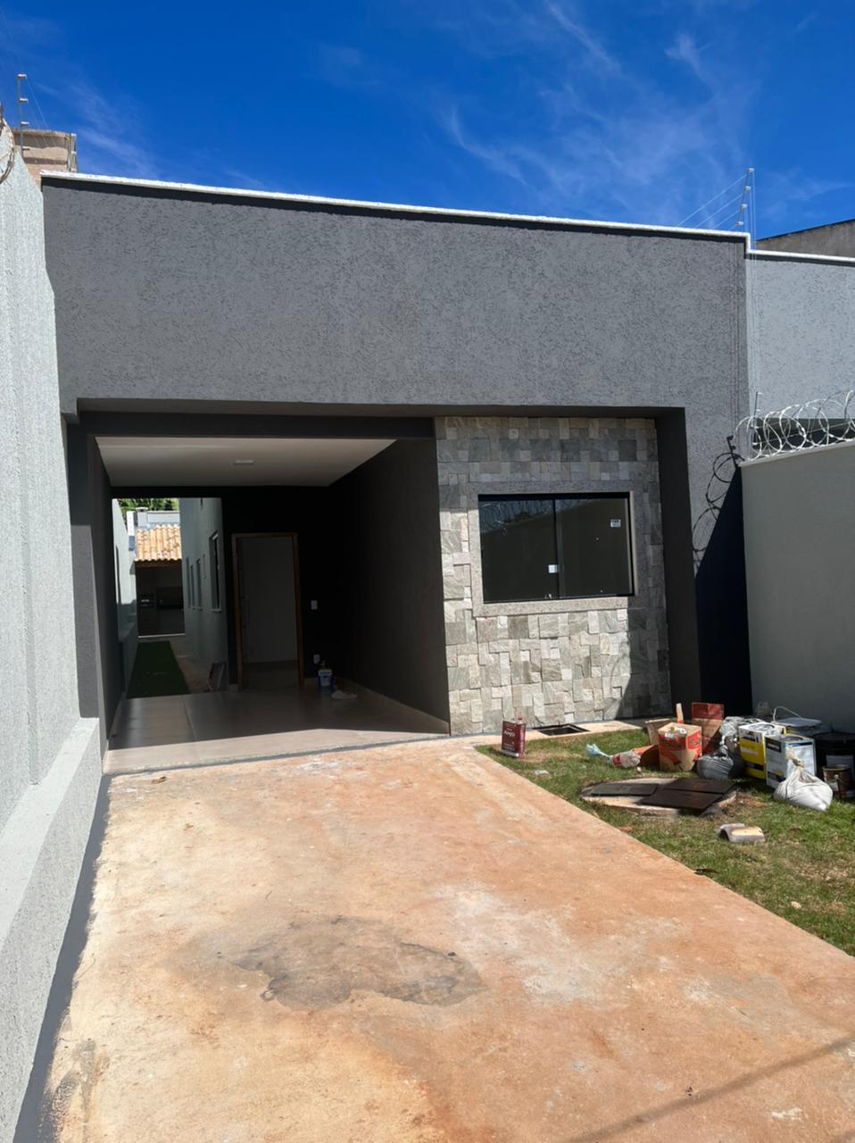CASA 3 QUARTOS - TRÊS MARIAS 180m²