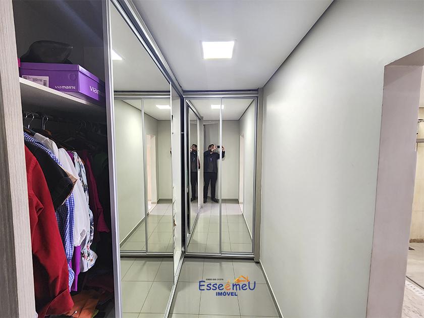 Casa de condomínio sobrado para venda possui 398 metros quadrados com 3 quartos
