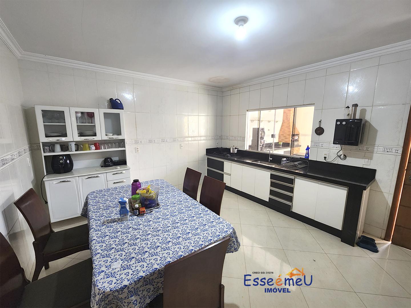 Casa para venda possui 117 metros quadrados com 3 quartos em Residencial Petrópolis - Goiânia - GO