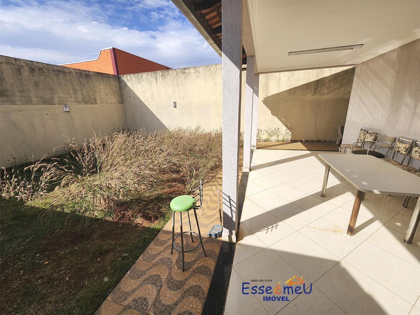 Casa para venda possui 117 metros quadrados com 3 quartos em Residencial Petrópolis - Goiânia - GO
