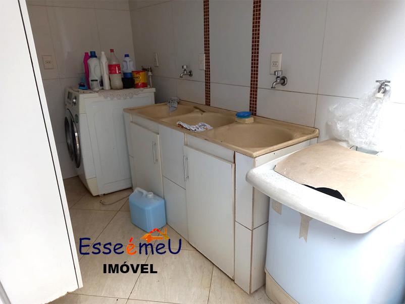 CASA TERREA 4 QUARTOS - JARDINS MADRI 390m²