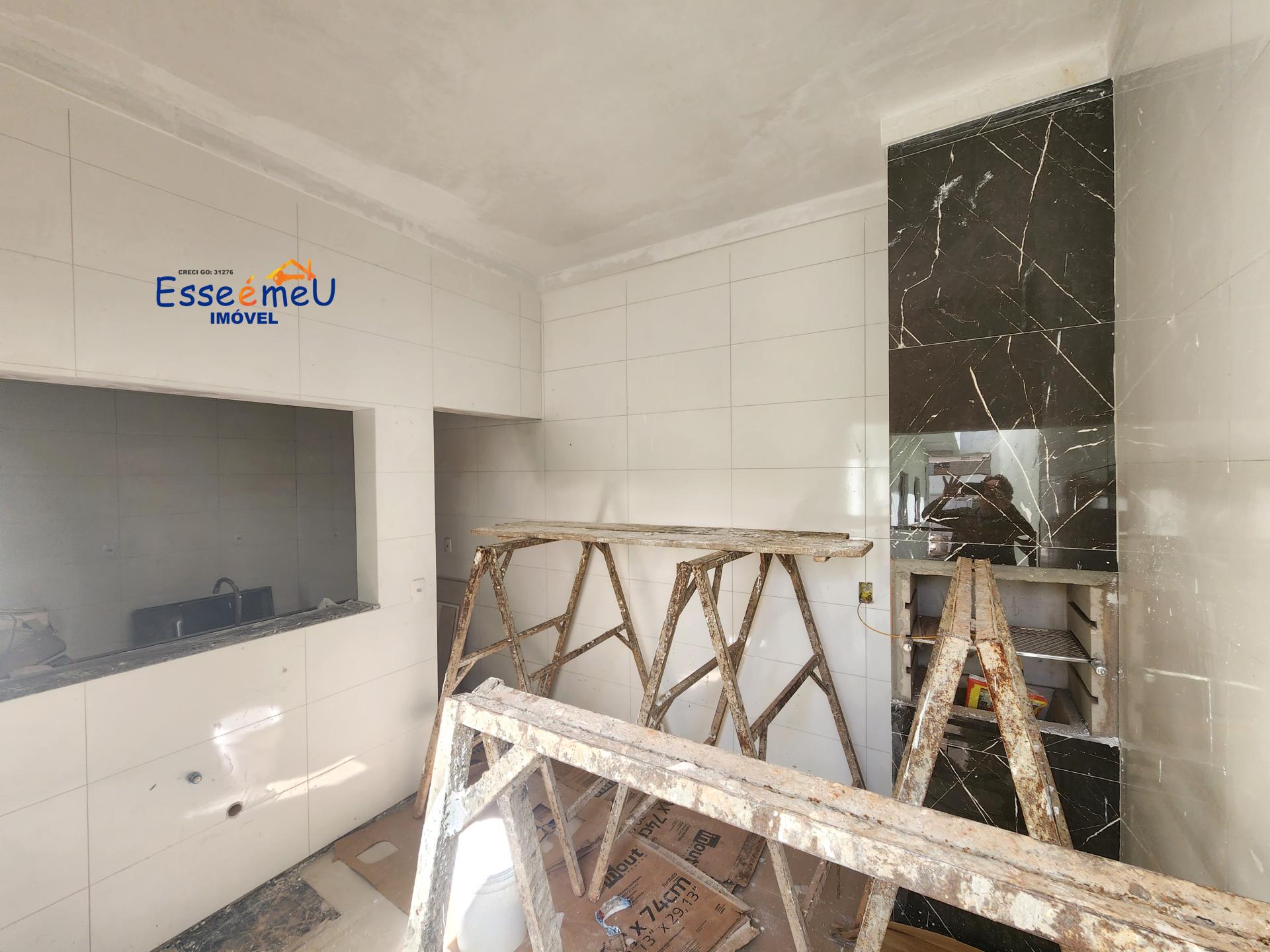 Linda casa 3 quartos com área gourmet com churrasqueira, Jardim Novo Petrópolis - Goiânia - GO