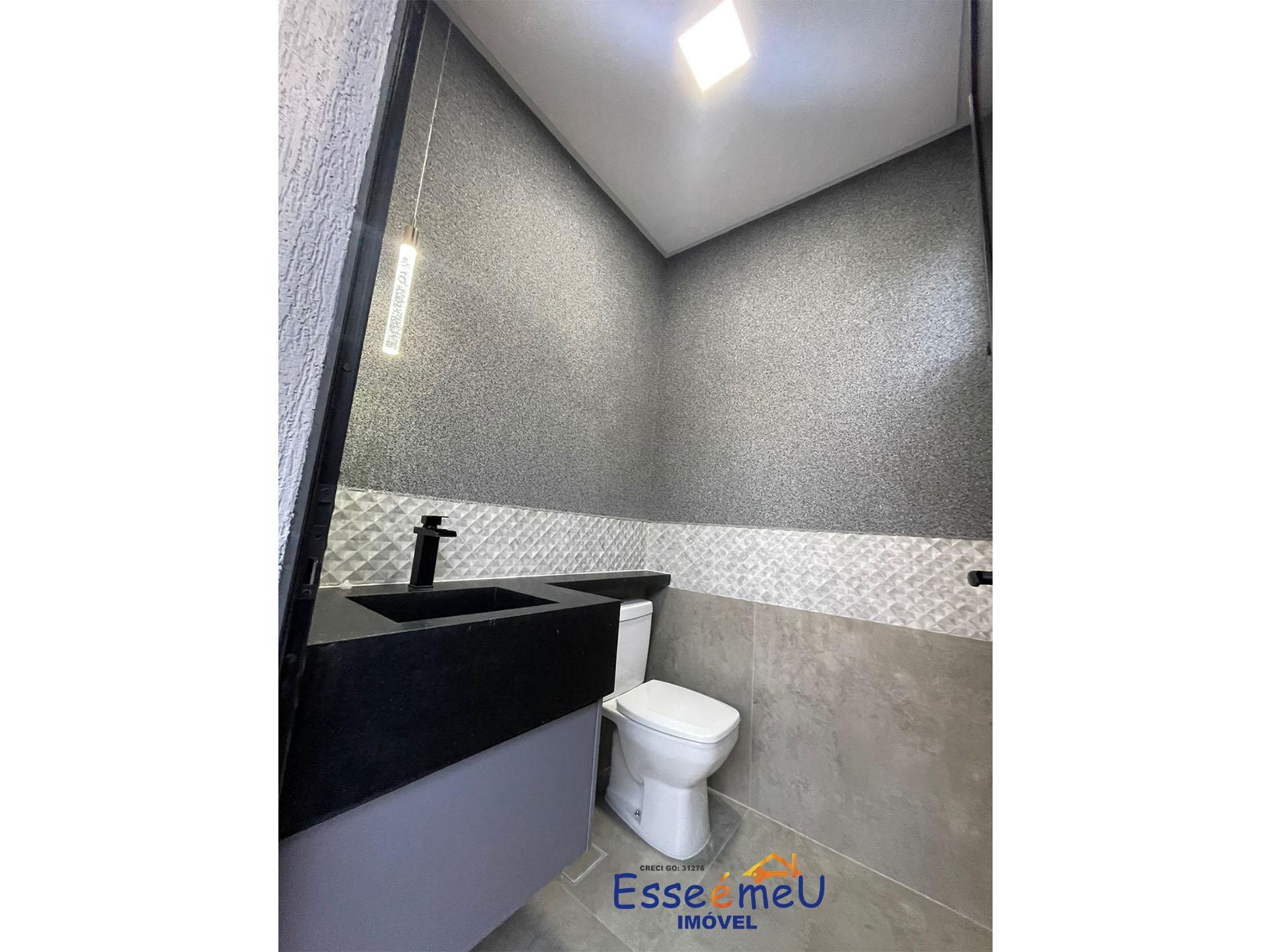 Linda Casa no Parqueville Pinheiros, com 3 suítes plenas, área gourmet com churrasqueira e piscina.