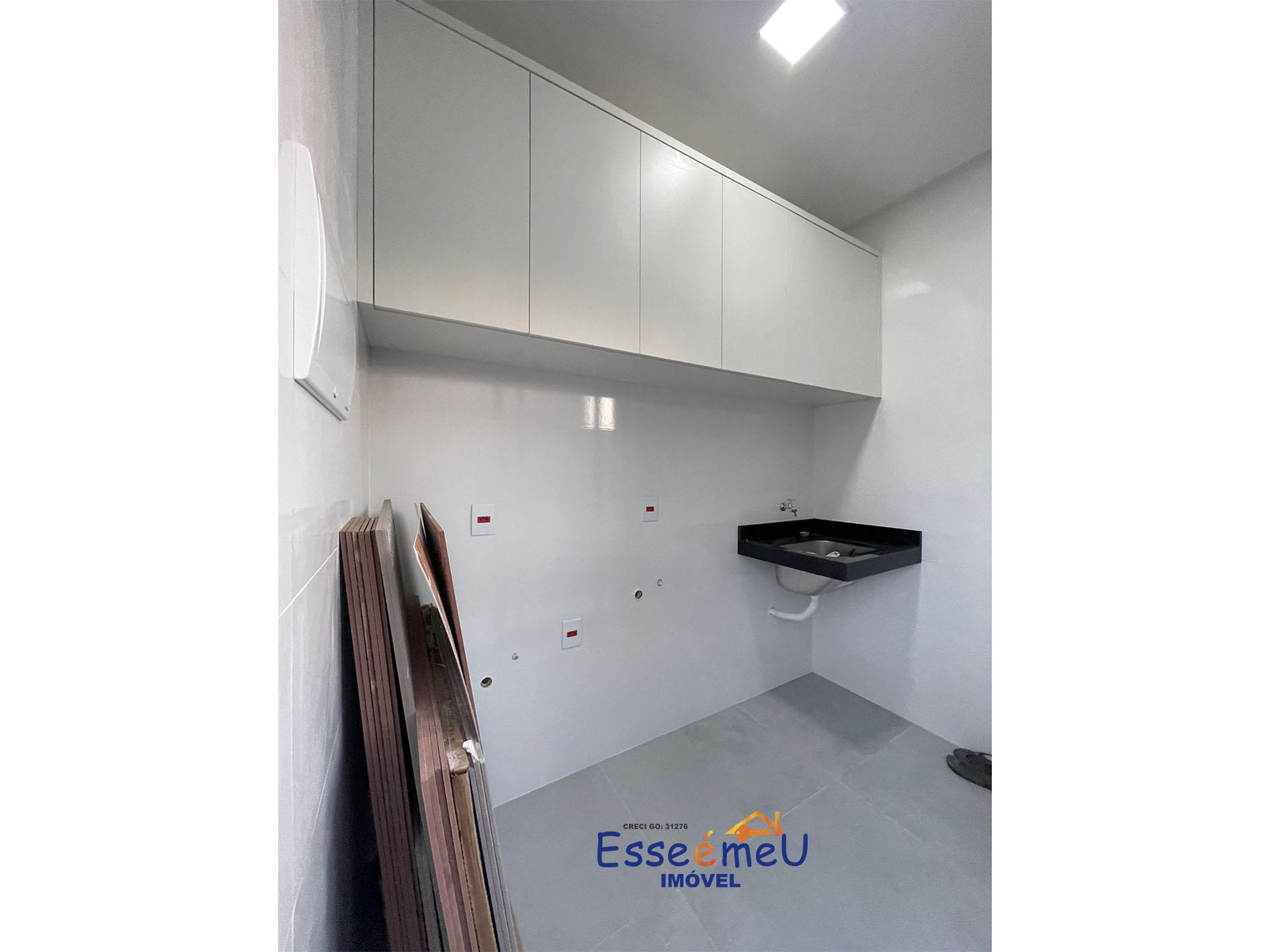 Linda Casa no Parqueville Pinheiros, com 3 suítes plenas, área gourmet com churrasqueira e piscina.