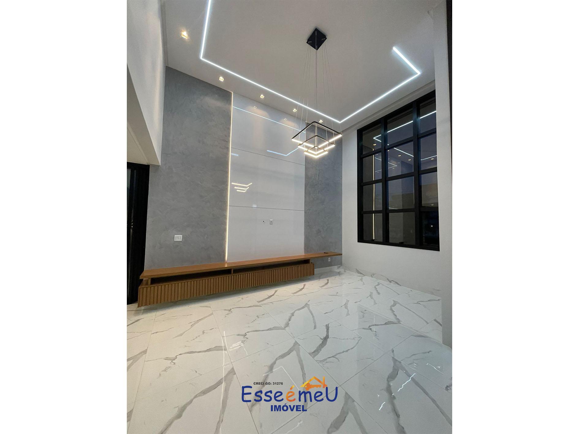 Linda Casa no Parqueville Pinheiros, com 3 suítes plenas, área gourmet com churrasqueira e piscina.