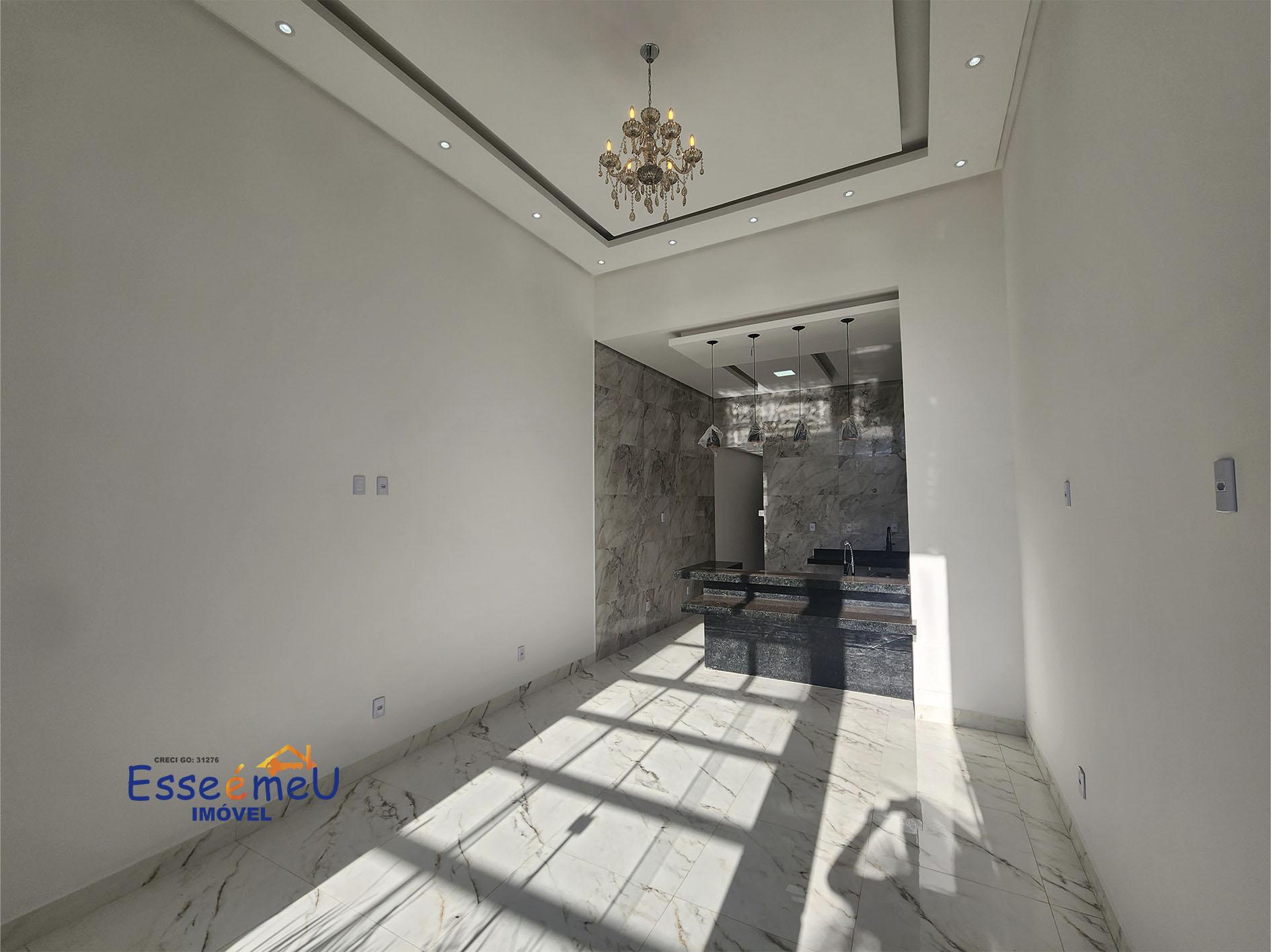 Linda Casa Setor Santos Dumont , 3 quartos, uma suíte, acabamento de luxo próximo ao Portal Shopping