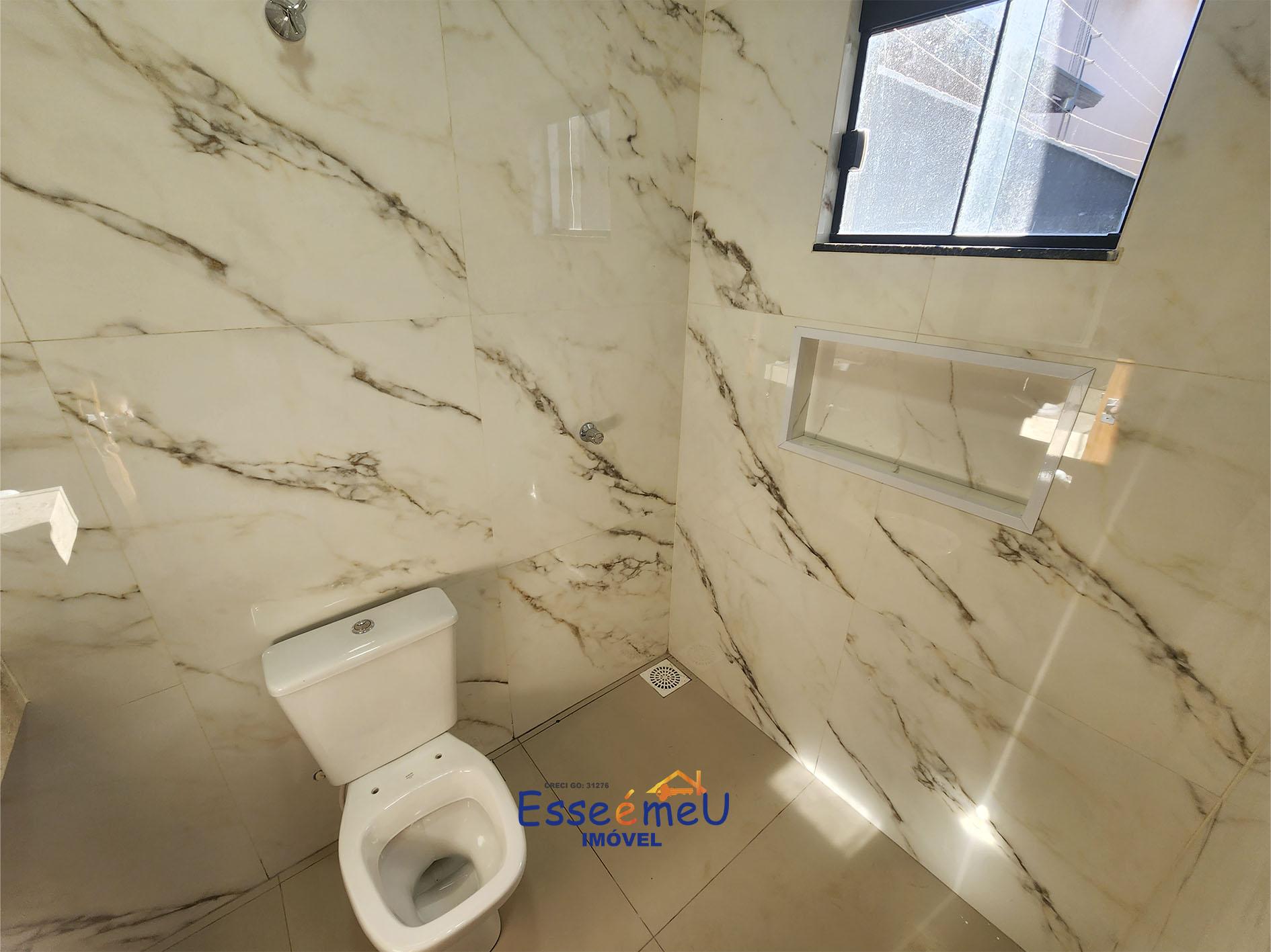 Linda Casa Setor Santos Dumont , 3 quartos, uma suíte, acabamento de luxo próximo ao Portal Shopping