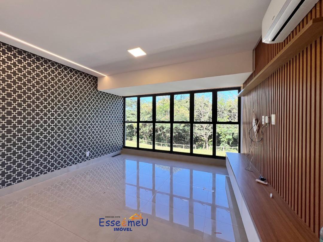 Linda Casa térrea Condomínio do Lago, 4 quartos, 3 suítes plenas, piscina aquecida