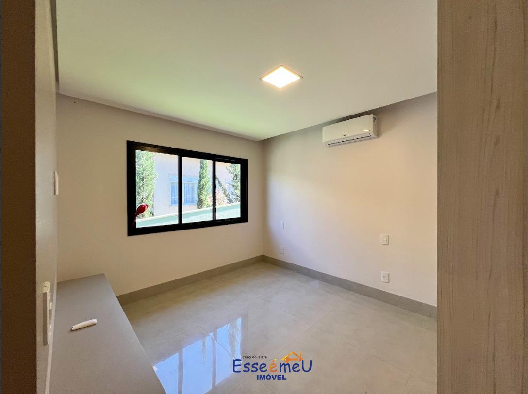 Linda Casa térrea Condomínio do Lago, 4 quartos, 3 suítes plenas, piscina aquecida