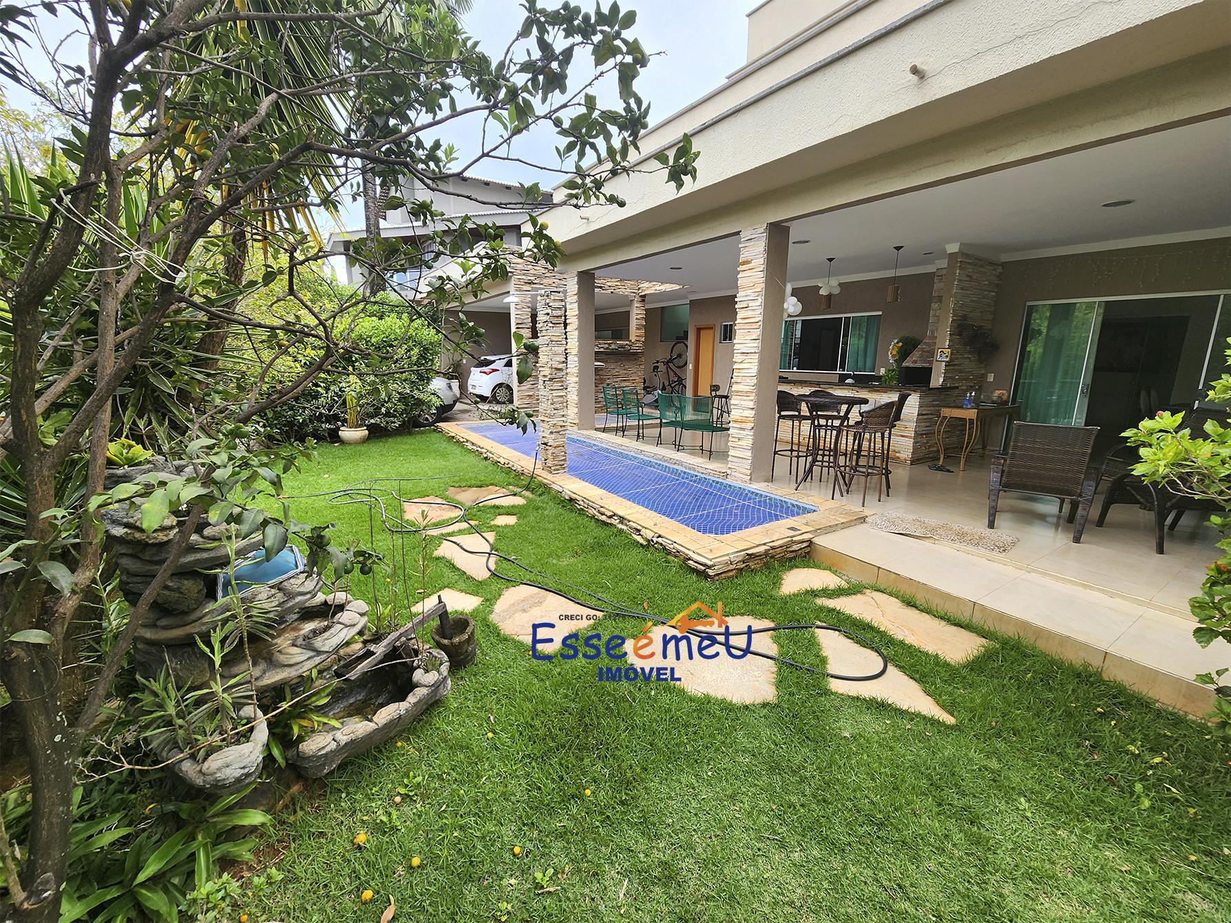 Lindo Sobrado arquitetura moderna Condomínio Jardins Madri de frente para mata, 487,50 m2 de lote