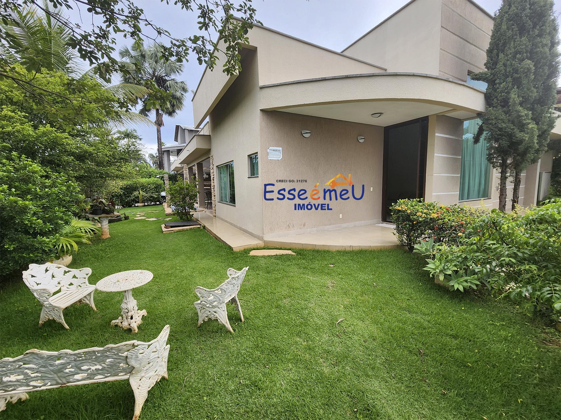 Lindo Sobrado arquitetura moderna Condomínio Jardins Madri de frente para mata, 487,50 m2 de lote