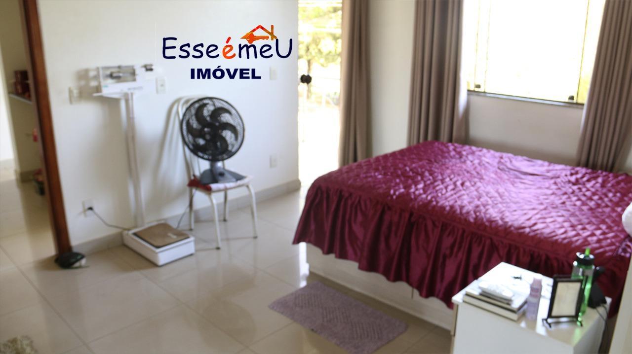 SOBRADO 4Q - JARDINS MADRI 944m²