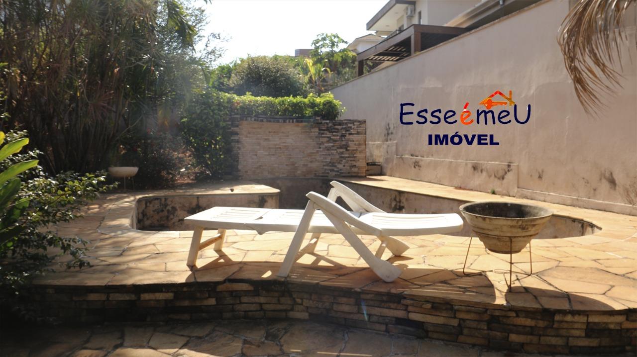 SOBRADO 4Q - JARDINS MADRI 944m²